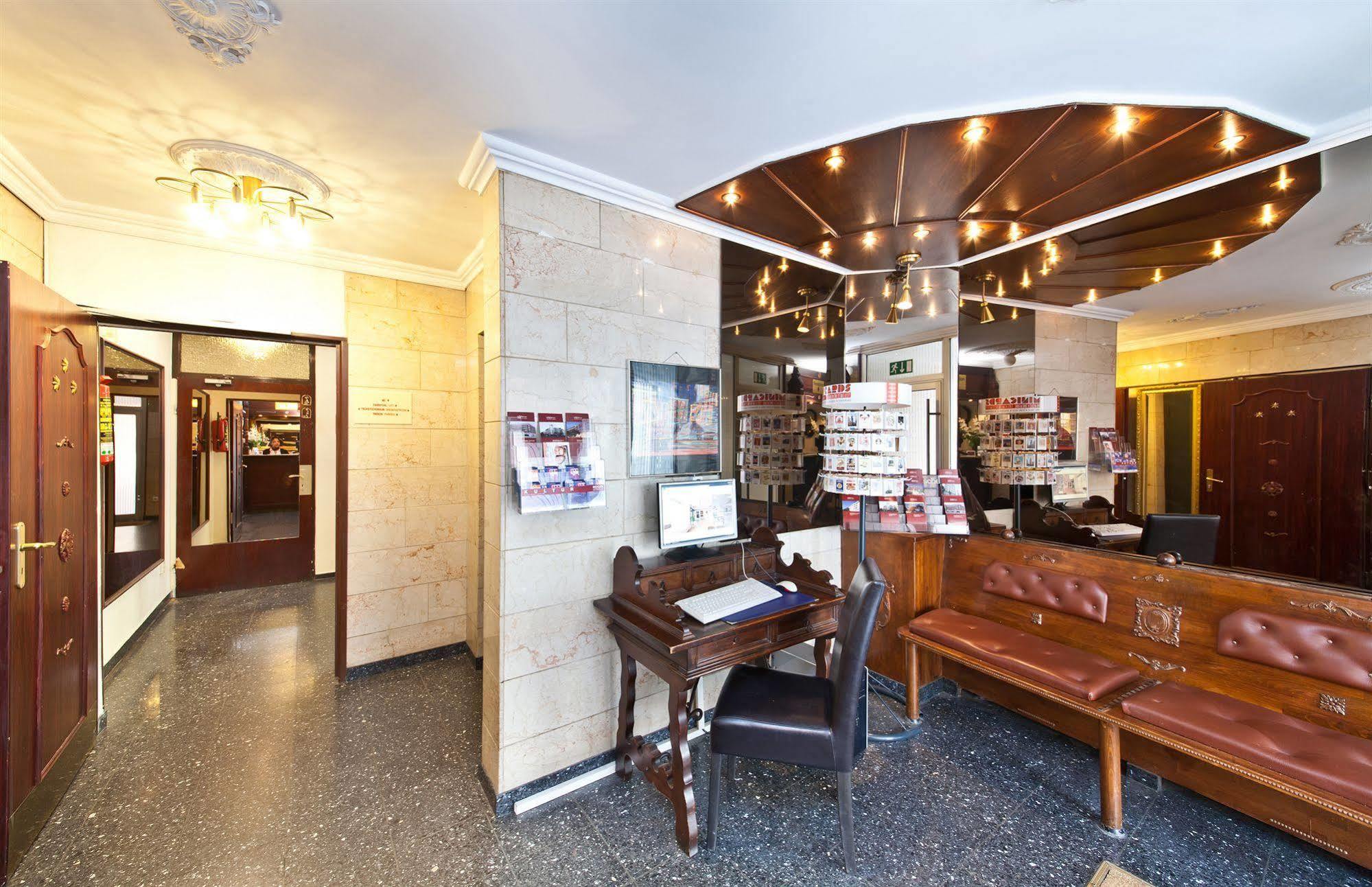Hotel Primus Frankfurt Sachsenhausen Fráncfort del Meno Exterior foto